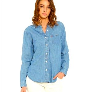 Levi’s Women’s Boyfriend Fit Long Sleeve Blouse